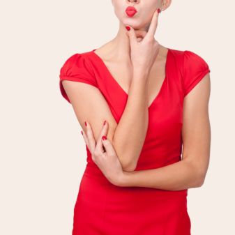 Élégante en robe Cryolipolyse Lille